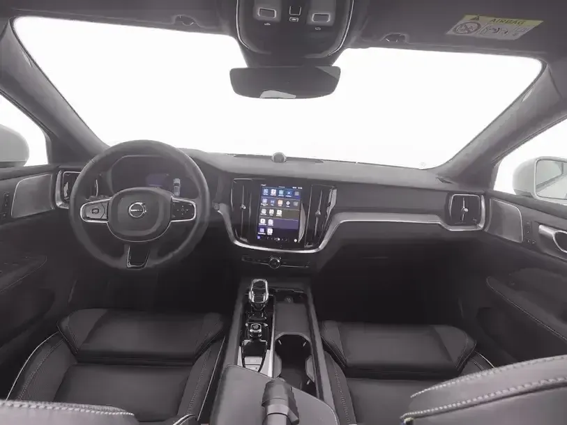 Gebraucht Volvo V60 CC Ultimate 197 PS (144 kW) 2023 Weiß Kombi