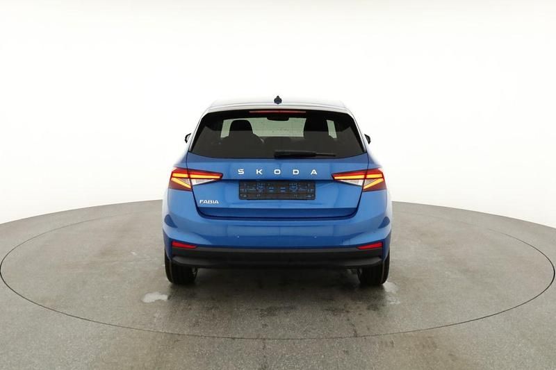 Neu Skoda Fabia Selection 2026 Race blau metallic Kleinwagen