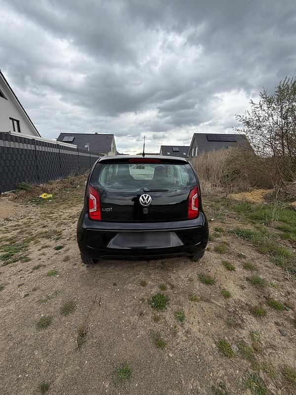 Second-hand VW up! 60 CP (44 kW) 2013 Negru Hatchback