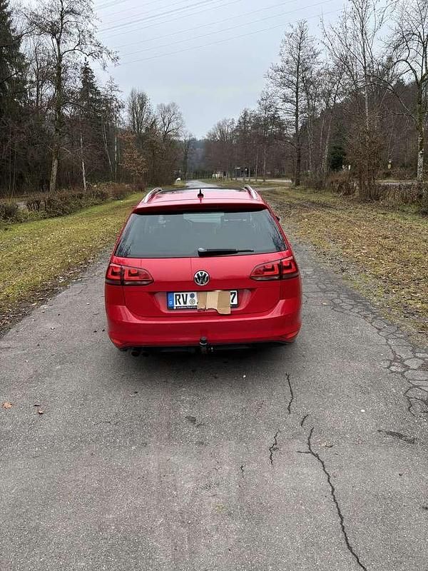 Gebraucht VW Golf VII Highline 150 PS (110 kW) 2015 Rot Kombi
