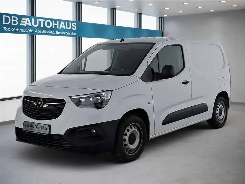 Gebraucht Opel Combo Edition 102 PS (75 kW) 2022 Van / Kleinbus