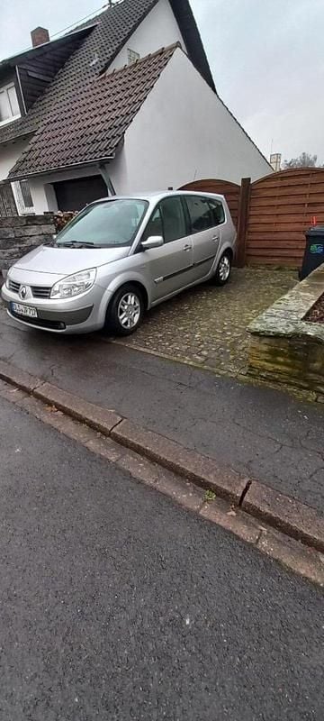 Gebraucht Renault Grand Scénic II 135 PS (99 kW) 2005 Silber Van / Kleinbus