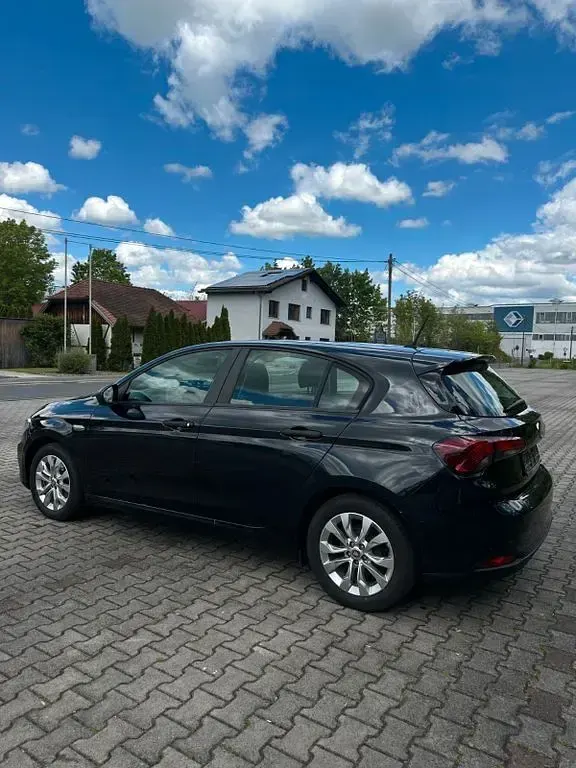 Gebraucht Fiat Tipo Pop 95 PS (69 kW) 2019 Schwarz Limousine