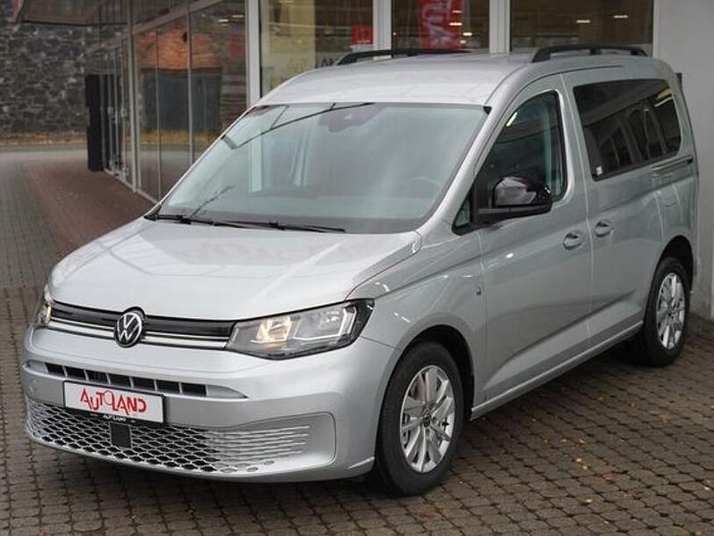 Gebraucht VW Caddy Life 122 PS (89 kW) 2023 Reflexsilber metallic Van / Kleinbus