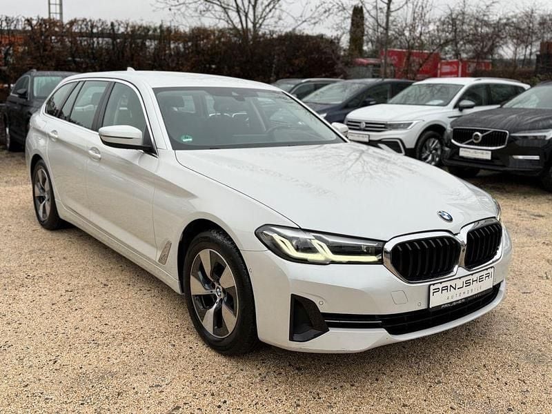 Gebraucht BMW 520 190 PS (139 kW) 2021 Mineralweiss Kombi
