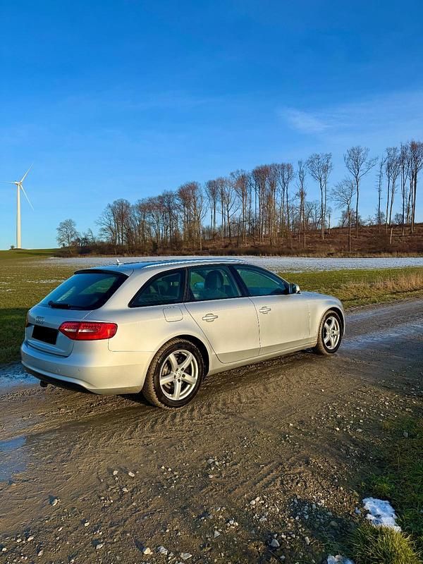 Gebraucht Audi A4 177 PS (130 kW) 2012 Silber Kombi