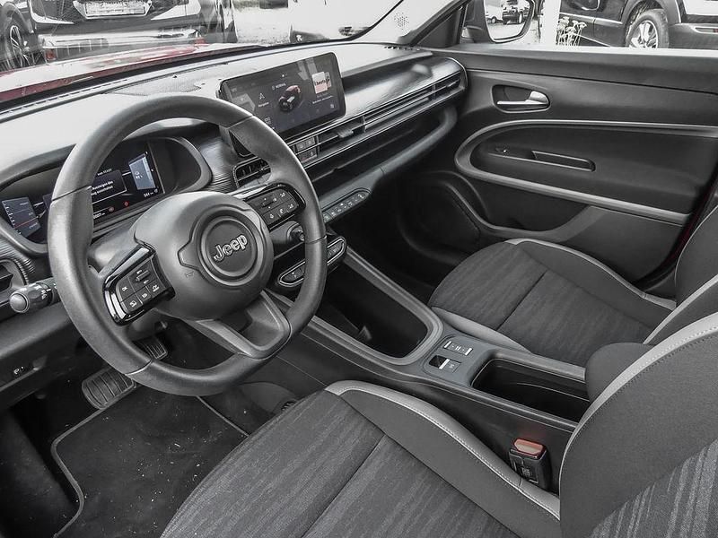 Gebraucht Jeep Avenger EV Longitude 114 kW (156 PS) 2023 Rot SUV