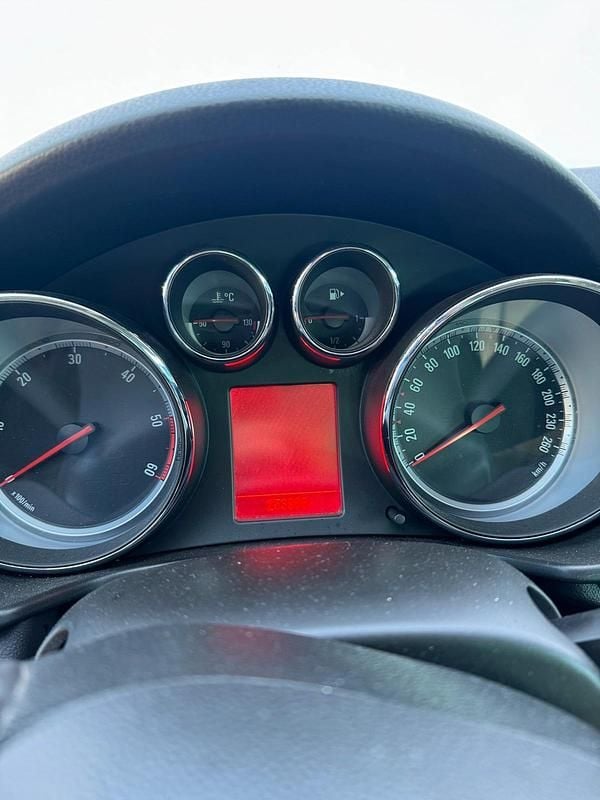 Gebraucht Opel Insignia 160 PS (117 kW) 2011 Grau Kombi