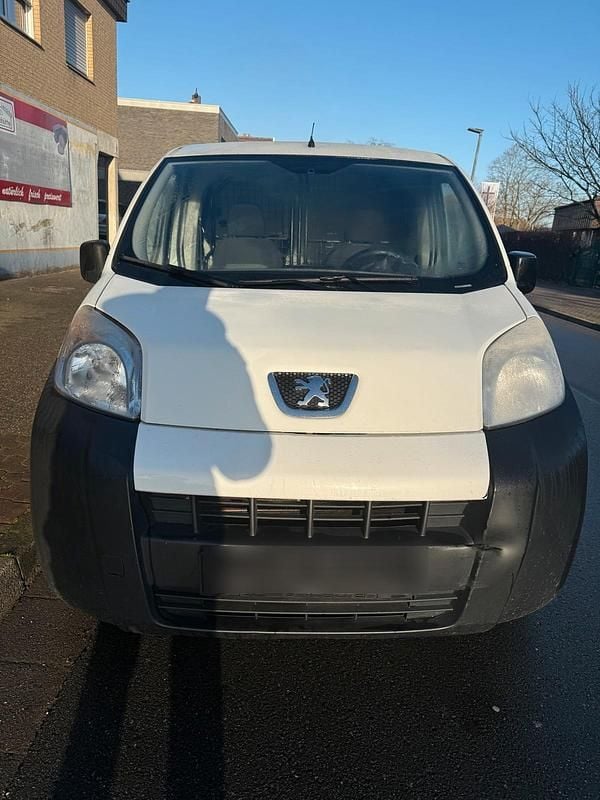 Weiß Gebraucht 2011 Peugeot Bipper Van / Kleinbus | 2.950 € (Guter Preis) - Bild 1/4
