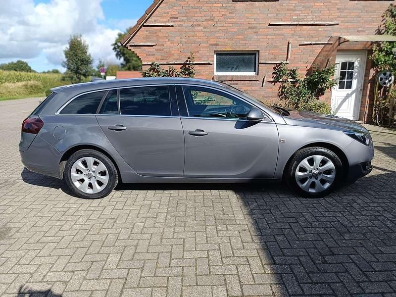Gebraucht Opel Insignia Edition 140 PS (102 kW) 2017 Grau Kombi
