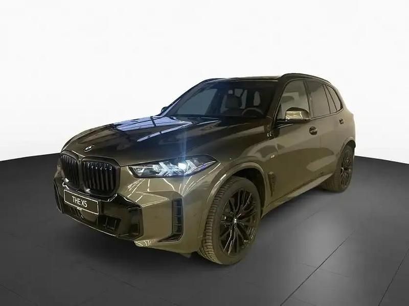 Neu BMW X5 M Comfort Edition 298 PS (219 kW) 2025 Saphirschwarz (schwarz) SUV