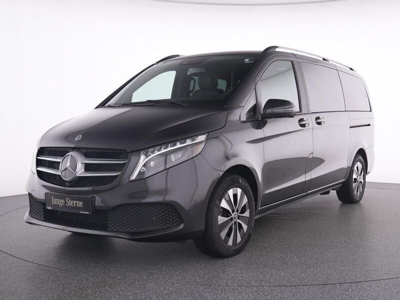 Grau graphitgrau metallic Gebraucht 2023 Mercedes V300 Van / Kleinbus | 69.885 € (Fairer Preis) - Bild 1/4