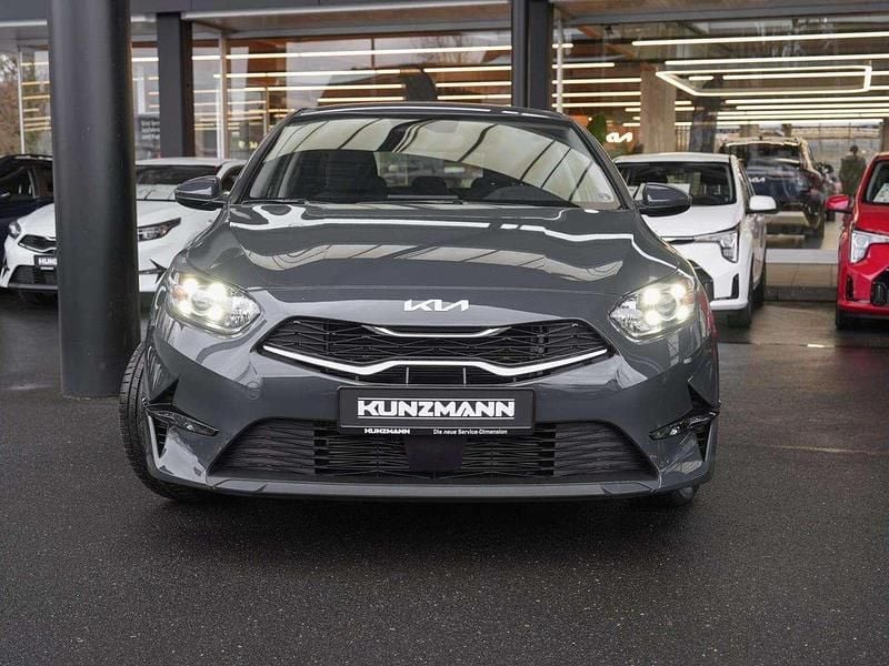 Nuevo Kia Ceed Vision 140 CV (102 kW) 2026 Gris Utilitario
