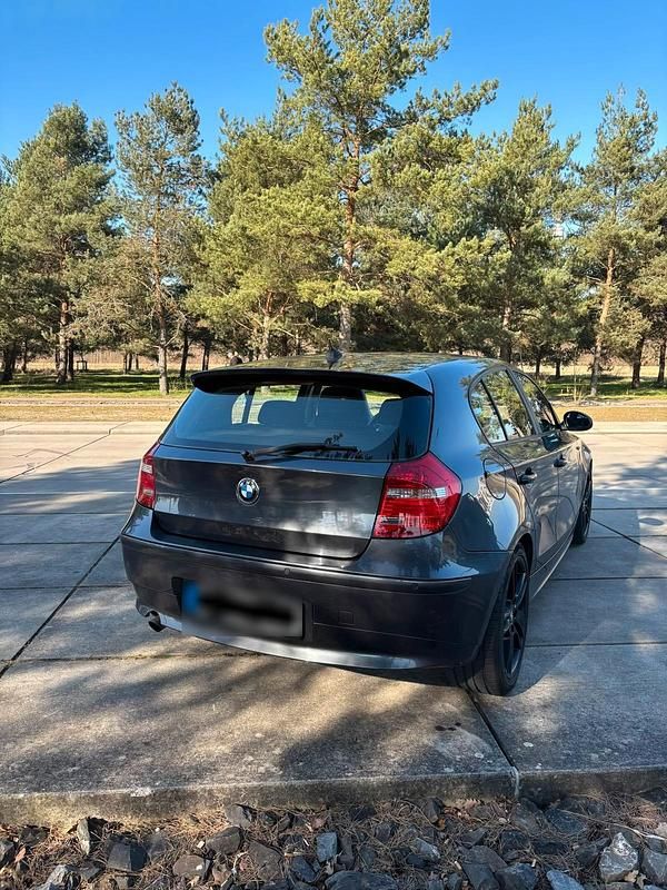 Gebraucht BMW 120 150 PS (110 kW) 2004 Grau Kleinwagen
