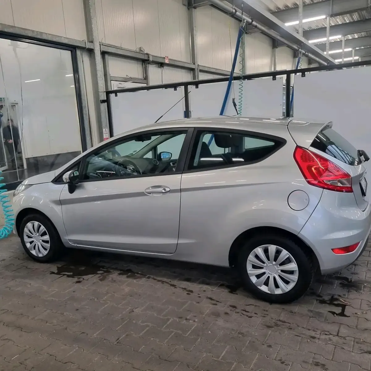 Gebraucht Ford Fiesta 81 PS (59 kW) 2011 Silber Kleinwagen
