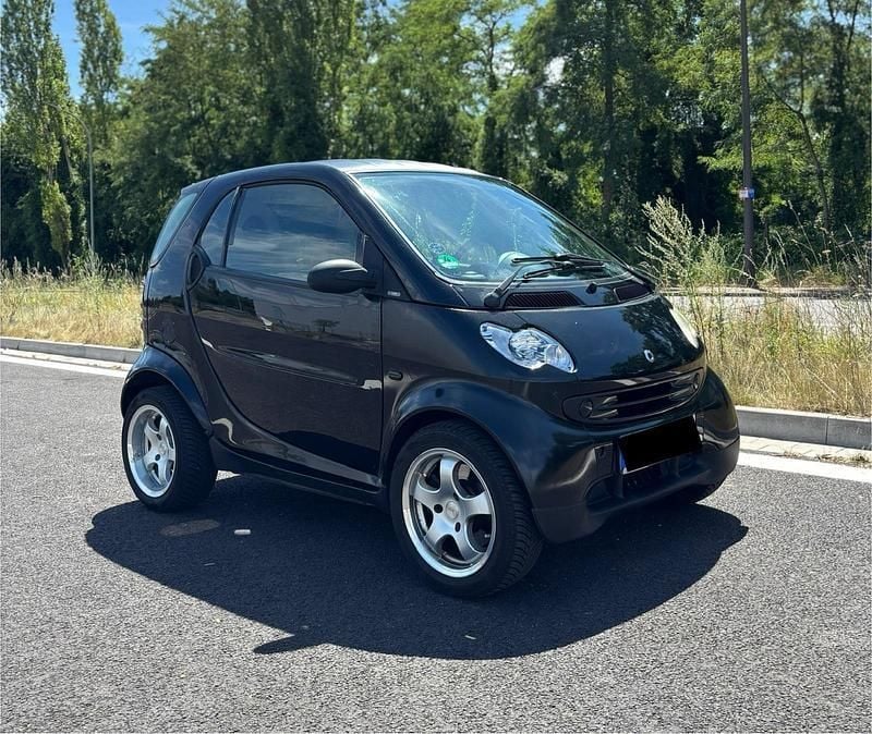 Schwarz Gebraucht 2005 Smart ForTwo Coupé Kleinwagen | 2.300 € (Fairer Preis) - Bild 1/4