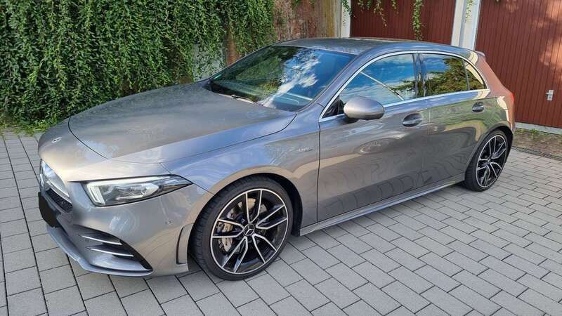 Grau Gebraucht 2021 Mercedes A35 AMG AMG Limousine | 34.499 € (Guter Preis) - Bild 1/4