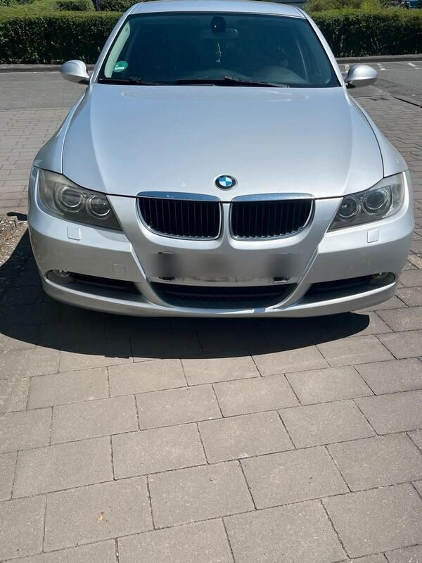 Silber Gebraucht 2007 BMW 320 Kombi | 2.000 € (Guter Preis) - Bild 1/4