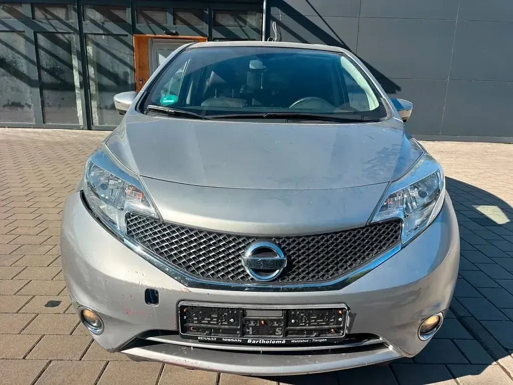 Gebraucht Nissan Note Tekna 98 PS (72 kW) 2014 Silber Kleinwagen