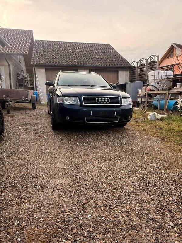Gebraucht Audi A4 150 PS (110 kW) 2003 Blau Kombi