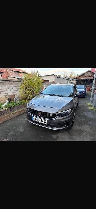 Silber Gebraucht 2018 Fiat Tipo Kombi | 8.900 € (Guter Preis) - Bild 1/4