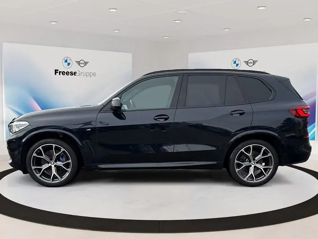 Gebraucht BMW X5 Performance 286 PS (210 kW) 2023 Schwarz SUV