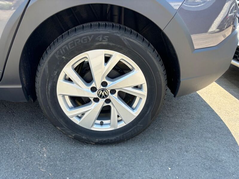 Gebraucht VW Taigo Life 95 PS (69 kW) 2024 Rauchgrau metallic SUV