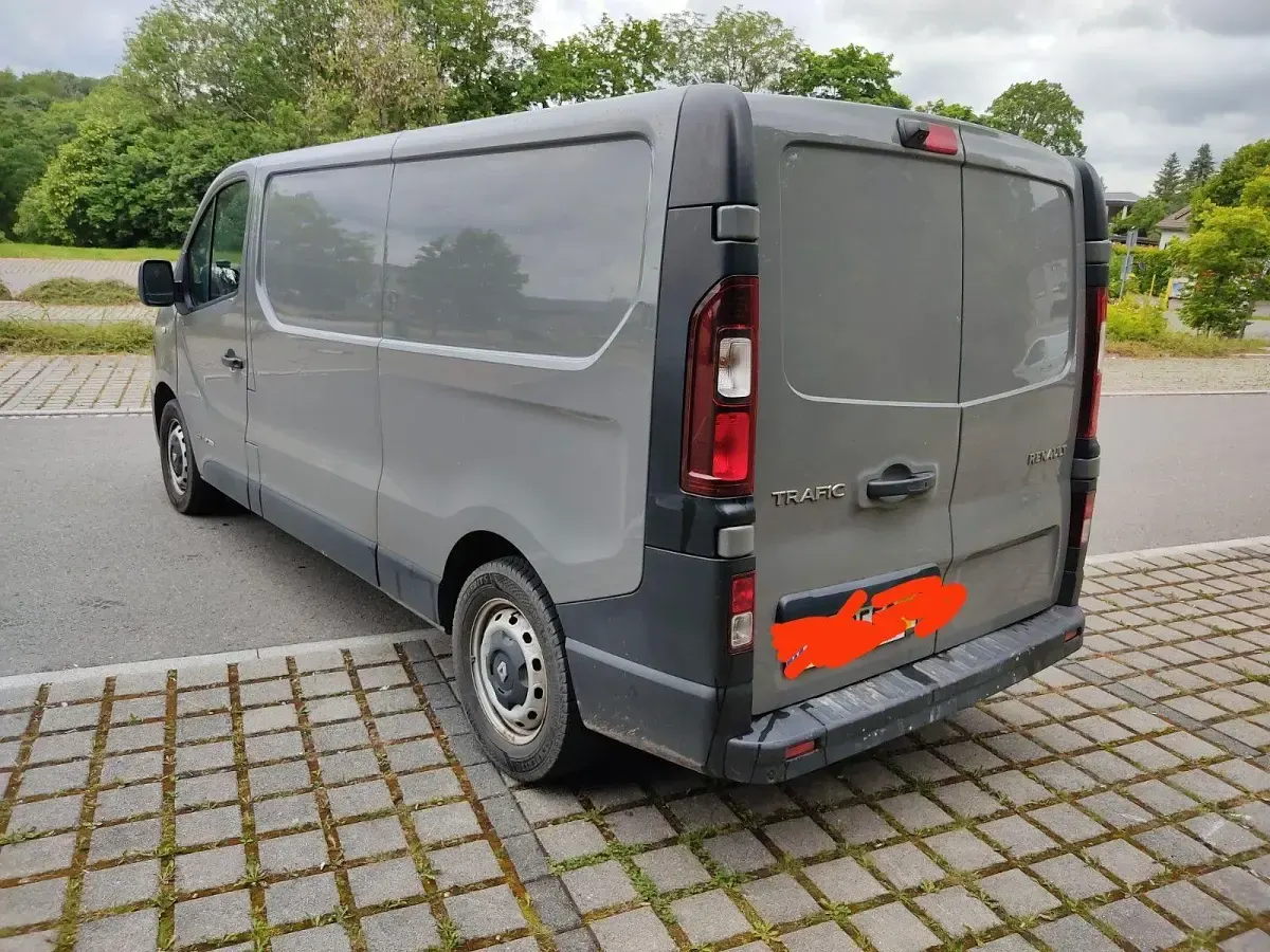 Gebraucht Renault Trafic 140 PS (102 kW) 2016 Grau Van / Kleinbus