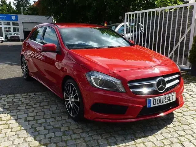 Gebraucht Mercedes A180 AMG 122 PS (89 kW) 2014 Jupiterrot Kleinwagen