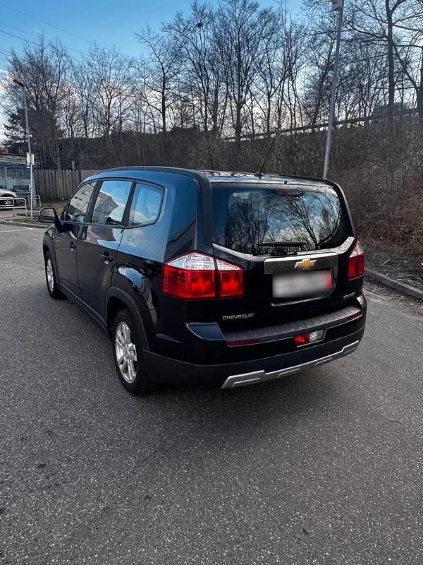 Gebraucht Chevrolet Orlando 131 PS (96 kW) 2011 Schwarz Van / Kleinbus