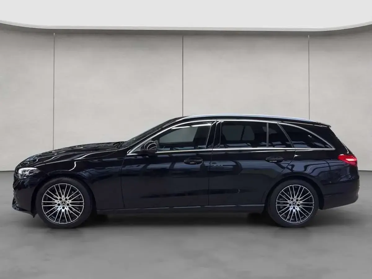 Gebraucht Mercedes C200 Avantgarde 204 PS (150 kW) 2026 Schwarz Kombi