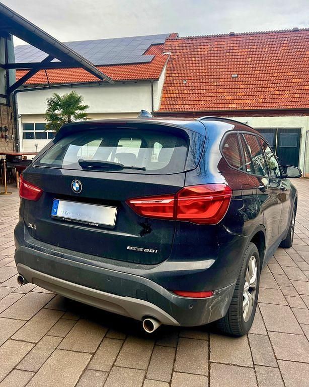 Gebraucht BMW X1 Advantage 192 PS (141 kW) 2019 Schwarz SUV