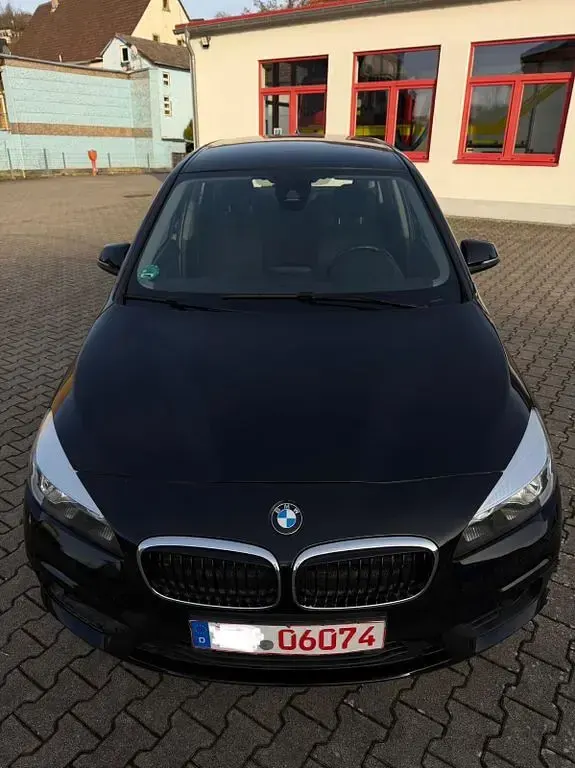 Gebraucht BMW 216 102 PS (75 kW) 2016 Schwarz Van / Kleinbus
