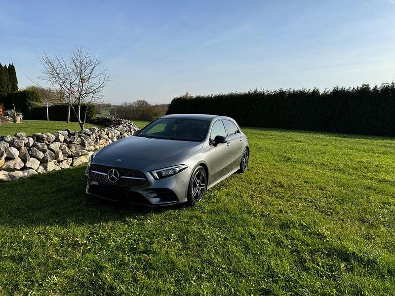 Gebraucht Mercedes A250 224 PS (164 kW) 2018 Grau Limousine