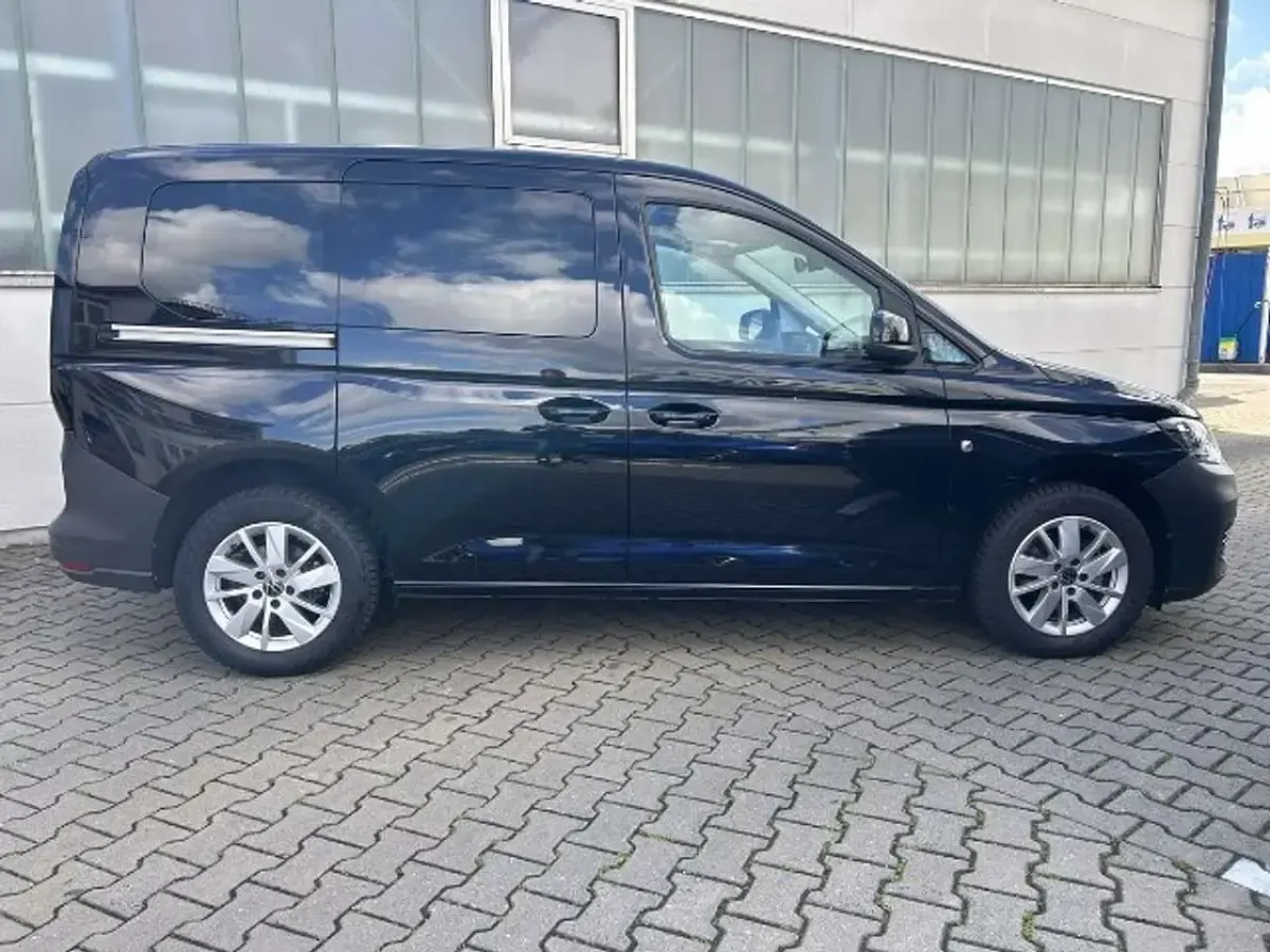 Gebraucht VW Caddy 102 PS (75 kW) 2024 Schwarz Van / Kleinbus