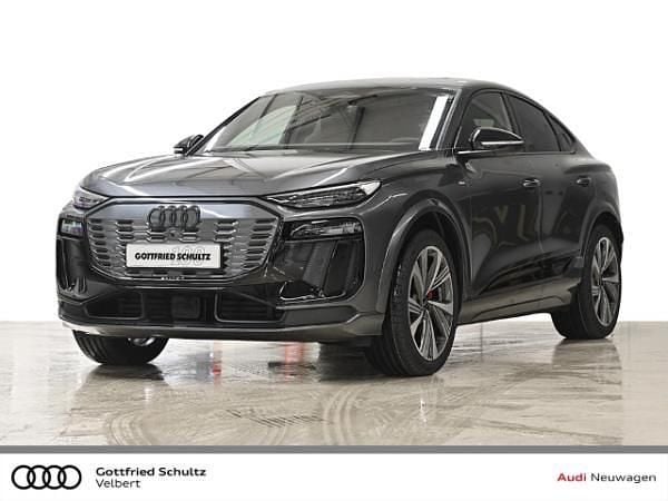 Grau (daytonagrau perleffekt) Neu 2026 Audi Q6 Sportback e-tron Ambiente SUV | 77.770 € (Superpreis) - Bild 1/4