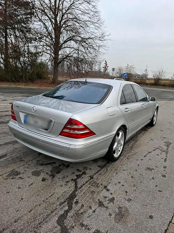 Gebraucht Mercedes S500 306 PS (225 kW) 2001 Silber Limousine