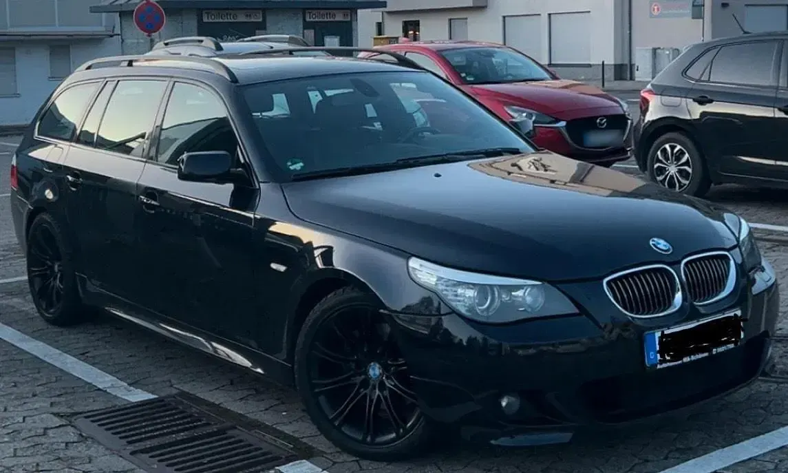 Gebraucht BMW 525 197 PS (144 kW) 2008 Schwarz Kombi