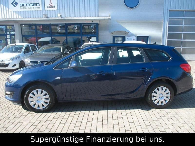 Gebraucht Opel Astra Selection 116 PS (85 kW) 2015 Blau Kombi