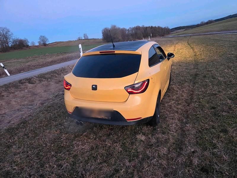 Gebraucht Seat Ibiza 105 PS (77 kW) 2010 Gelb Kleinwagen
