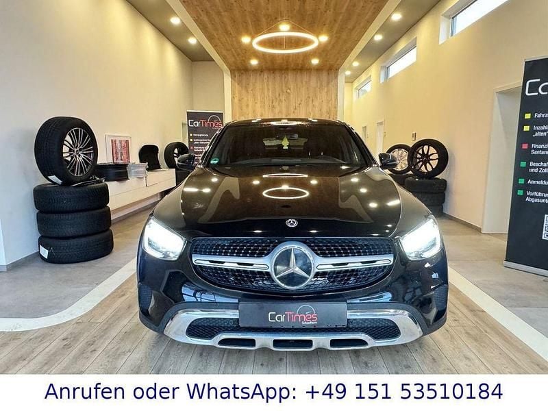 Gebraucht Mercedes GLC220 194 PS (142 kW) 2020 Schwarz/baltic black Coupé