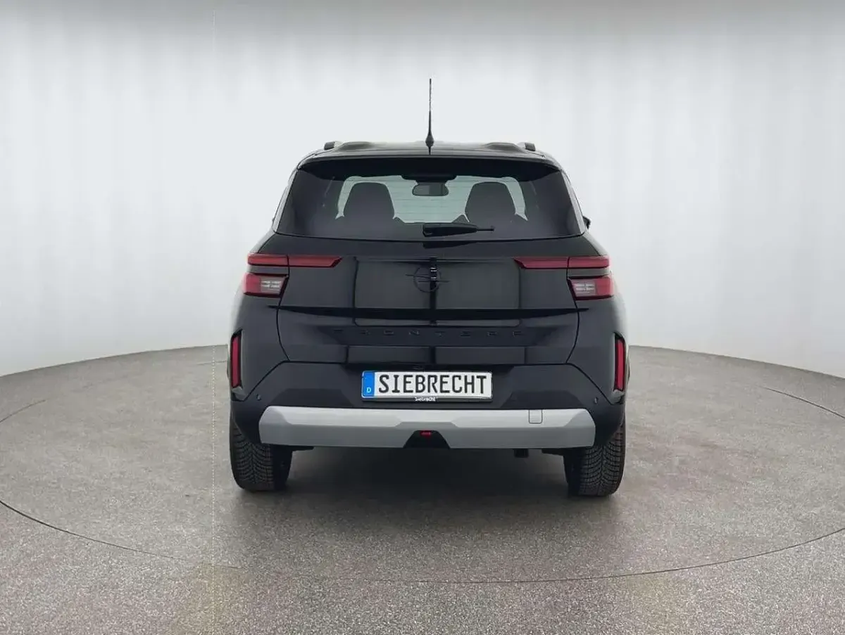 Neu Opel Frontera 145 PS (106 kW) 2026 Grün SUV