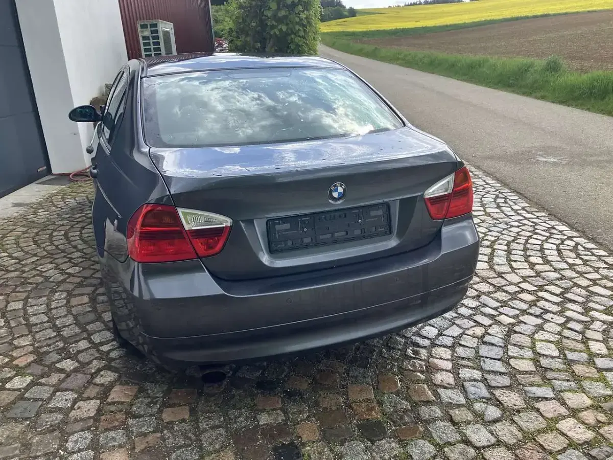 Używany BMW 320 150 KM (110 kW) 2005 Sedan/Limuzyna
