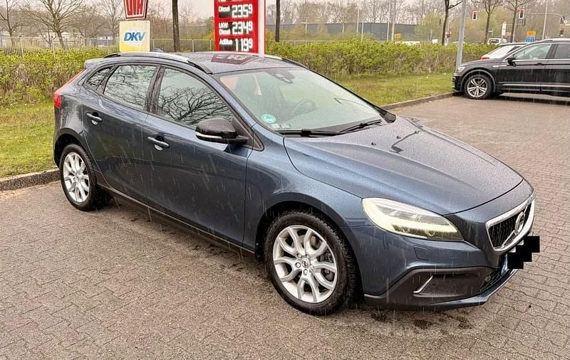 Gebraucht Volvo V40 CC 190 PS (139 kW) 2017 Blau Kombi