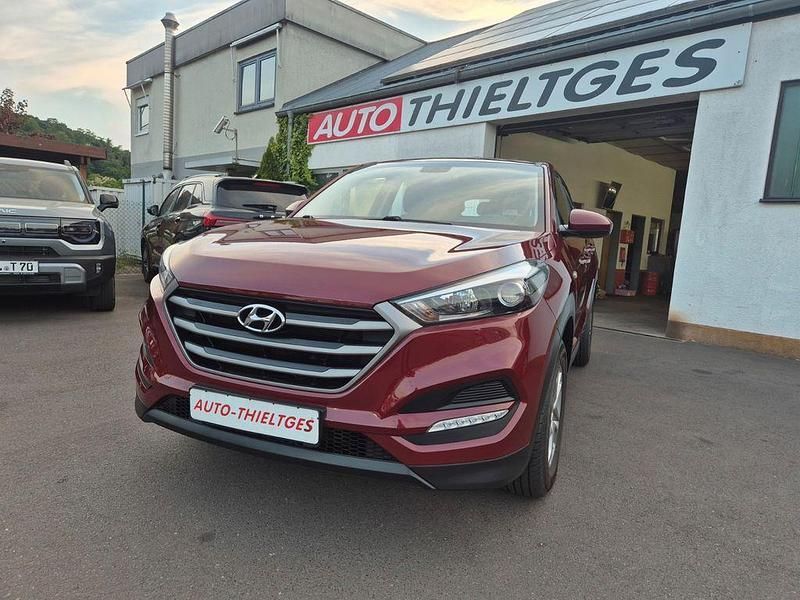 Rot Gebraucht 2016 Hyundai Tucson SUV | 11.900 € (Guter Preis) - Bild 1/4