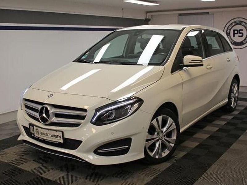 Gebraucht Mercedes B220 184 PS (135 kW) 2016 Weiß Van / Kleinbus