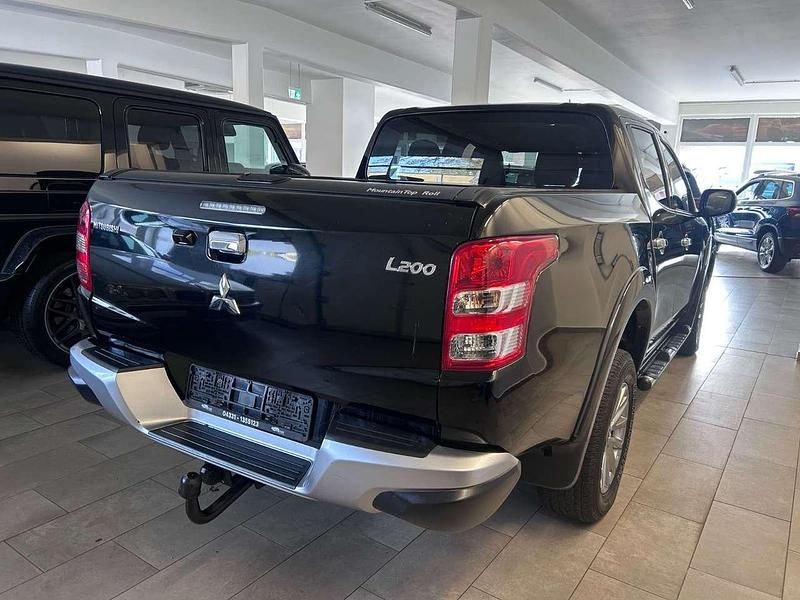 Gebraucht Mitsubishi L200 Top 181 PS (133 kW) 2016 Schwarz Pickup