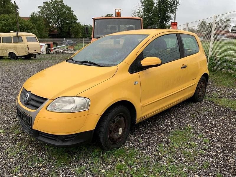 Gebraucht VW Fox Refresh 54 PS (39 kW) 2009 Sonnengelb Kleinwagen