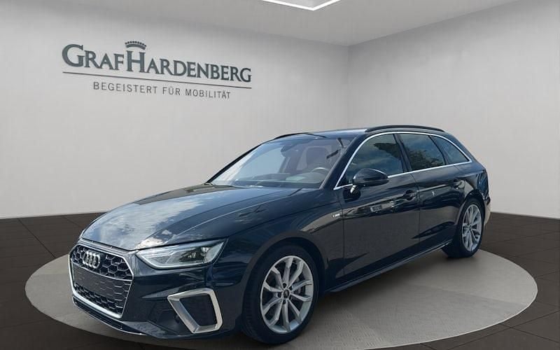 Schwarz Gebraucht 2021 Audi A4 S-Line Kombi | 31.900 € (Guter Preis) - Bild 1/4