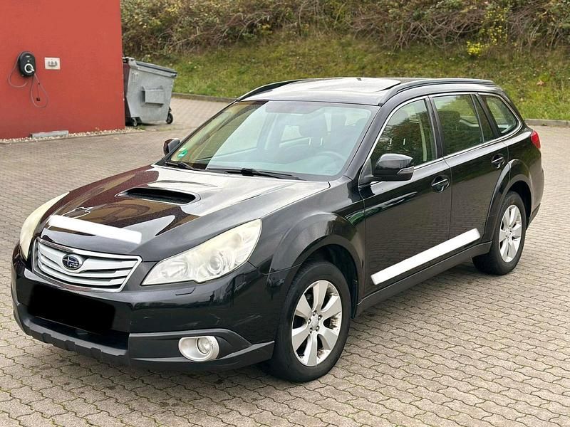 Schwarz Gebraucht 2012 Subaru Outback SUV | 3.300 € (Guter Preis) - Bild 1/4
